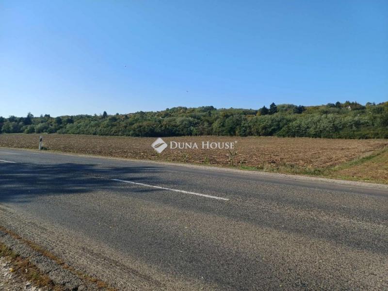 Eladó külterületi telek Nyékládháza