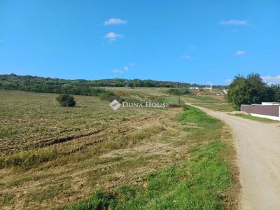 Eladó külterületi telek Nyékládháza