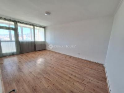 Eladó lakás Pécs