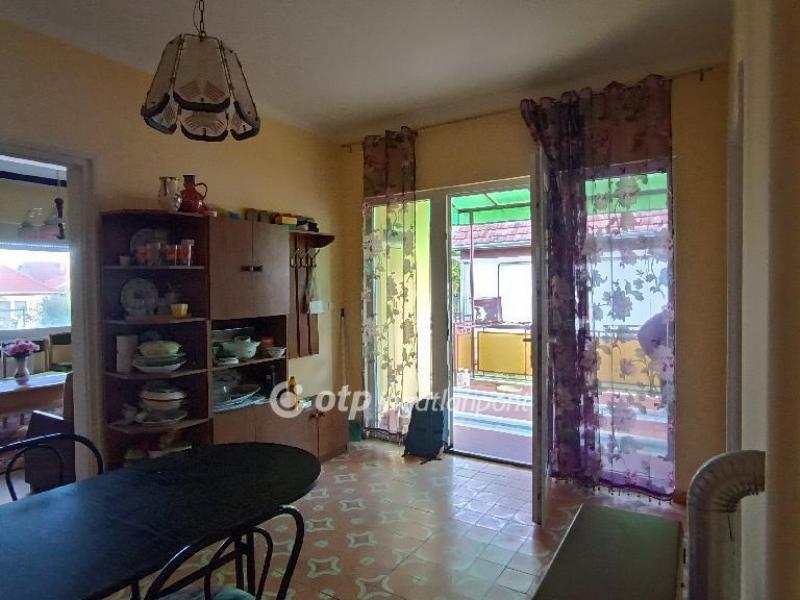 Eladó családi ház Siófok