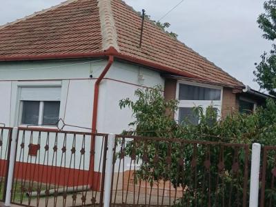 Eladó családi ház Nagyhegyes