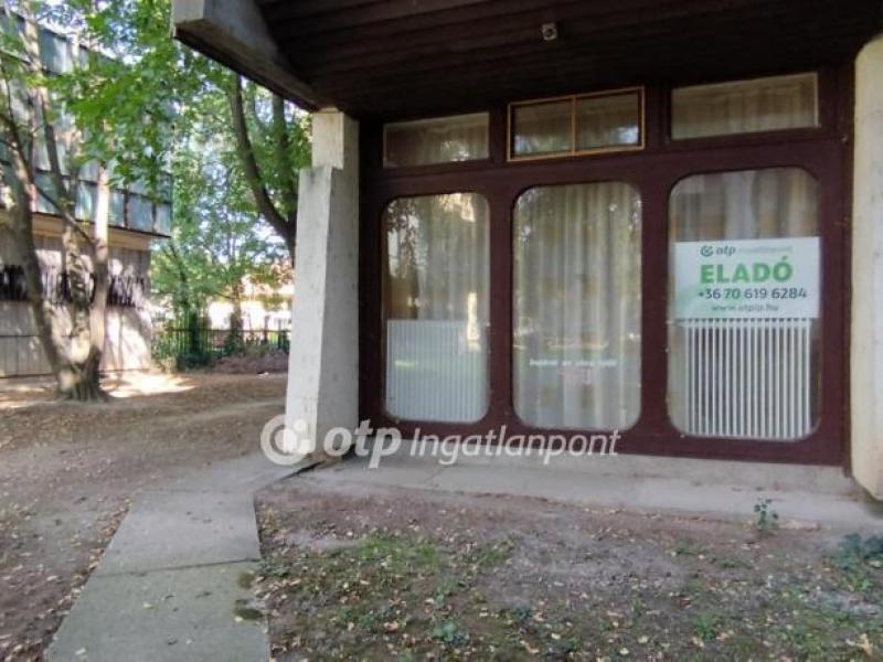 Eladó lakás Szekszárd