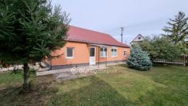 Eladó családi ház Nádudvar