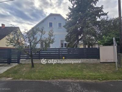 Eladó családi ház Nádudvar