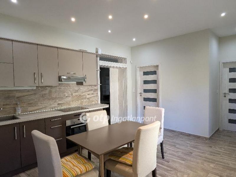 Kiadó lakás Székesfehérvár