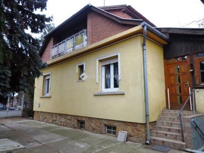 Eladó családi ház Budapest