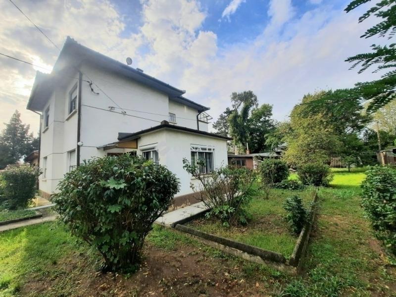 Eladó családi ház Budapest