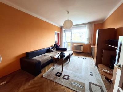 Eladó lakás Szolnok