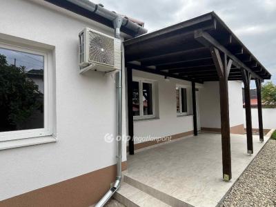 Eladó családi ház Budapest