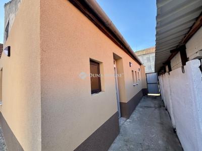 Eladó családi ház Esztergom