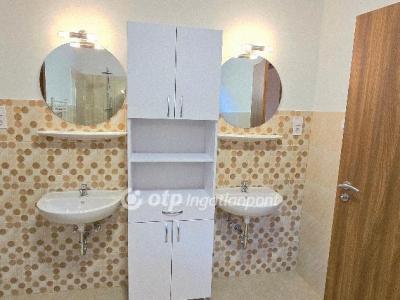 Eladó családi ház Debrecen