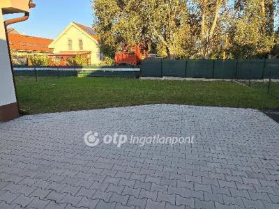 Eladó családi ház Debrecen