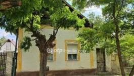 Eladó családi ház Püspökladány