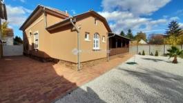 Eladó családi ház Békéscsaba