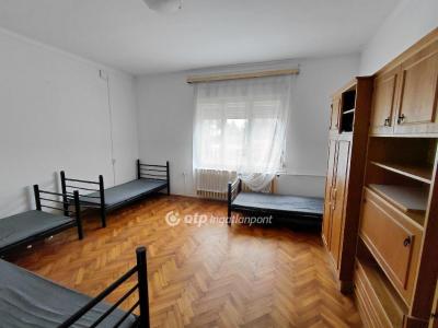 Eladó családi ház Hatvan