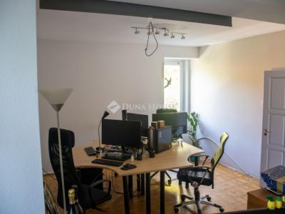 Eladó családi ház Budapest