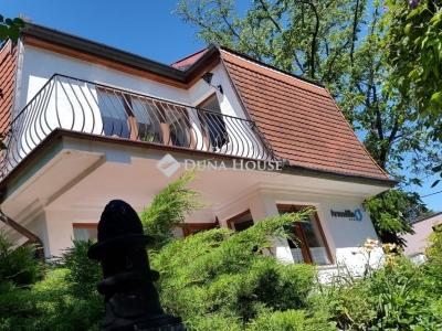 Eladó családi ház Budapest