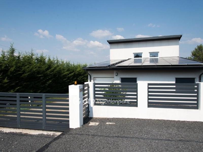 Eladó családi ház Sárszentmihály