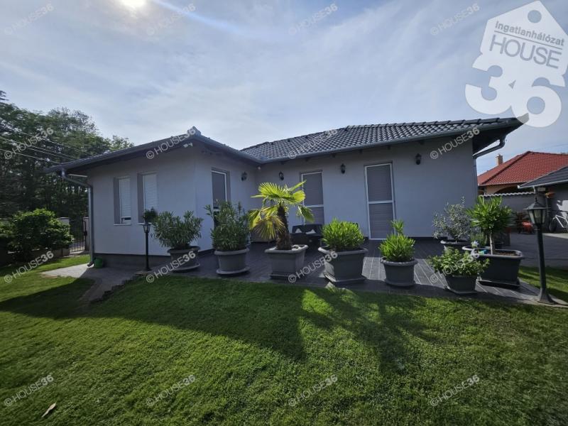 Eladó családi ház Kecskemét