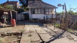 Eladó családi ház Szekszárd