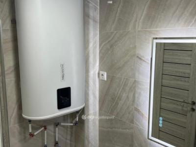 Eladó lakás Komló