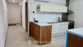 Eladó lakás Komló