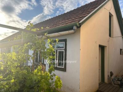 Eladó családi ház Nádudvar