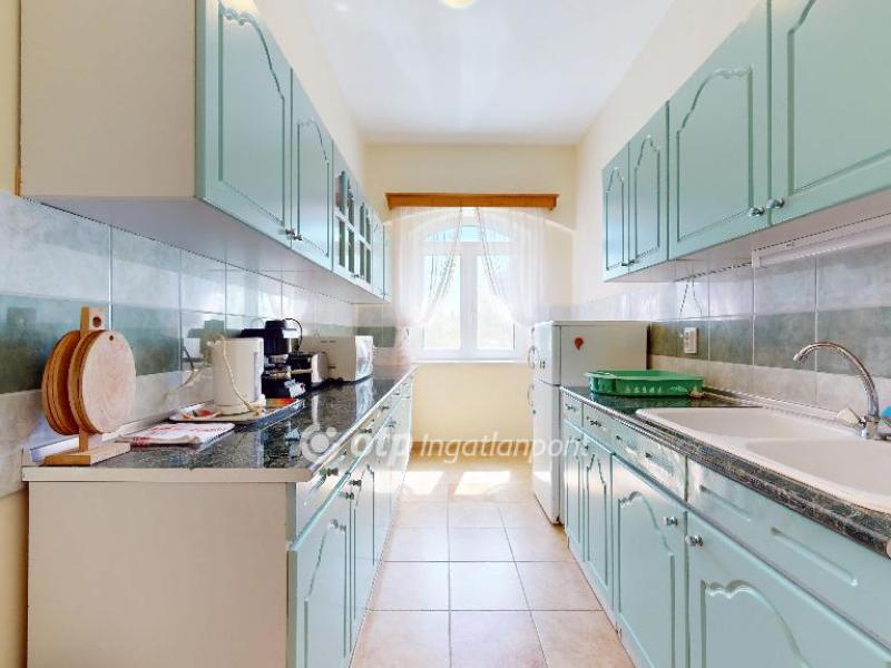 Eladó családi ház Poroszló