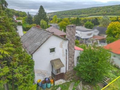 Eladó családi ház Remeteszőlős