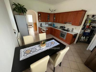 Eladó lakás Hegyeshalom