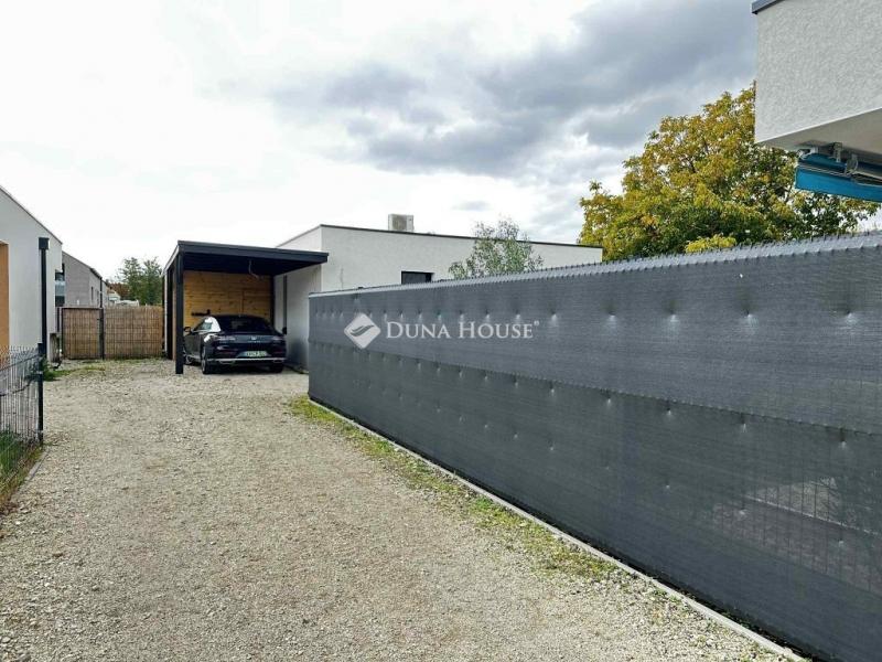 Eladó családi ház Siófok