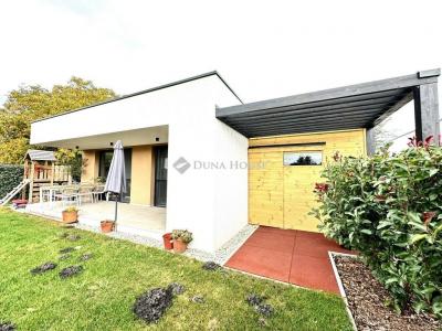 Eladó családi ház Siófok