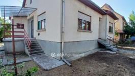 Eladó családi ház Karácsond