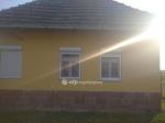 Eladó családi ház Szentistván