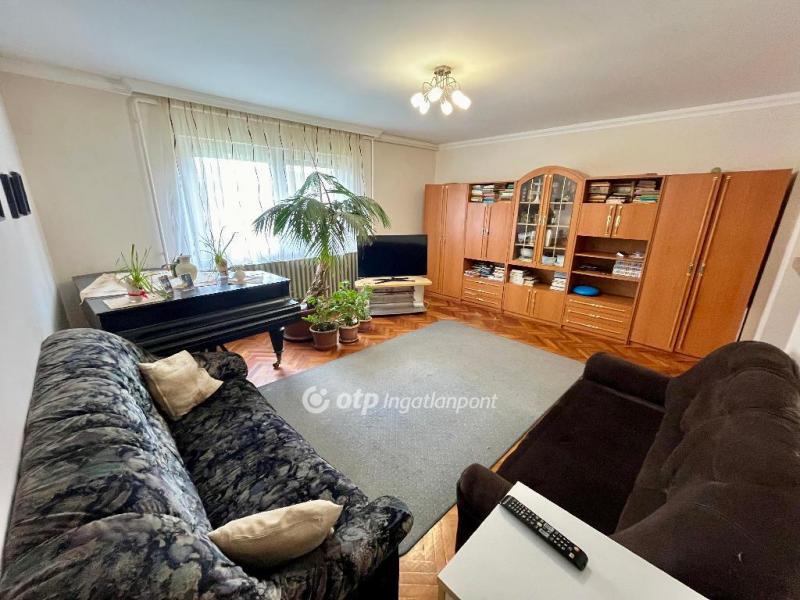 Eladó családi ház Hosszúpályi