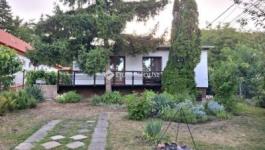 Eladó családi ház Leányfalu