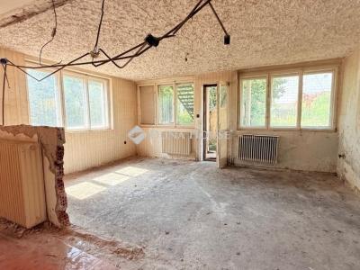 Eladó lakás Pomáz