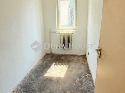 Eladó lakás Pomáz