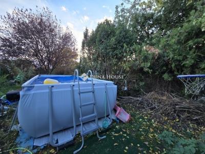 Eladó házrész Érd