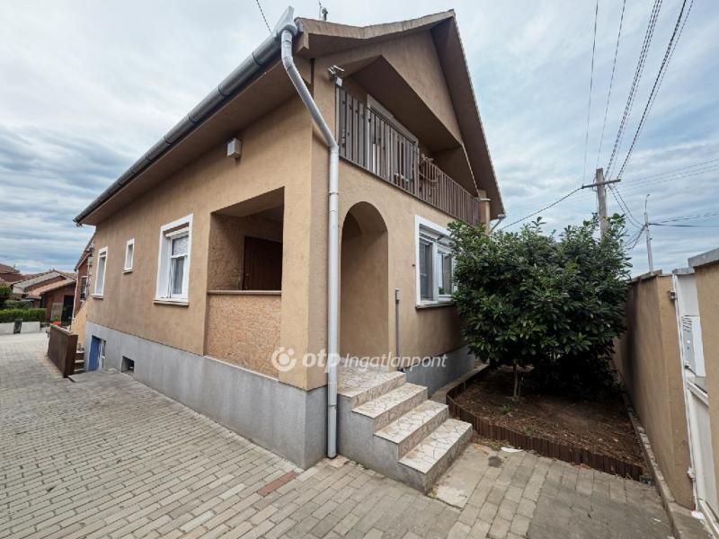 Eladó családi ház Berettyóújfalu