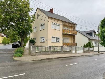 Eladó családi ház Paks