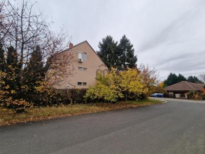 Eladó lakás Gödöllő