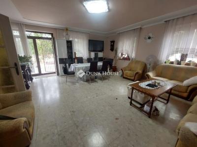 Eladó családi ház Budapest