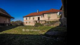 Eladó családi ház Eger