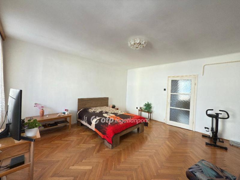 Eladó lakás Budapest