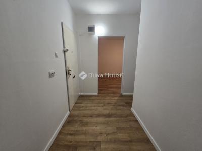 Eladó lakás Pécs