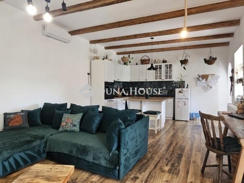 Eladó családi ház Baksa