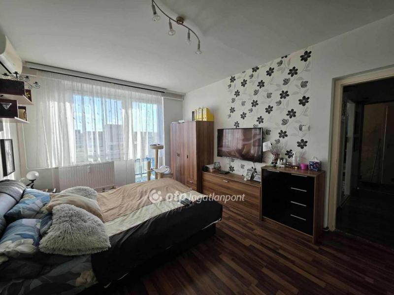 Eladó lakás Debrecen