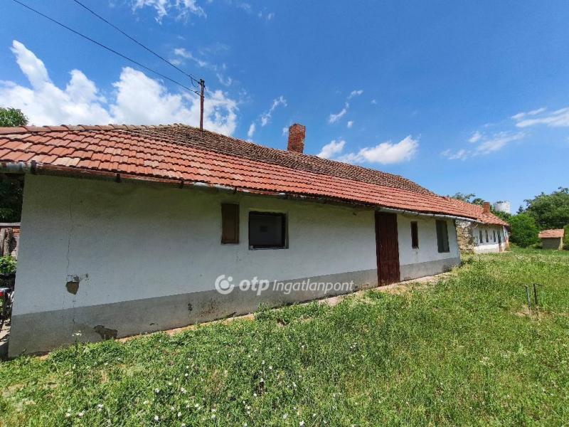 Eladó családi ház Szentes