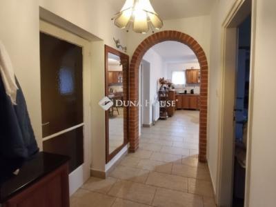 Eladó családi ház Üllő